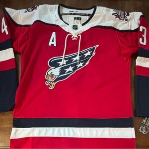 Washington Capitals Tom Wilson Eagle  Alternate Jersey Size AdultMedium (50) NWT